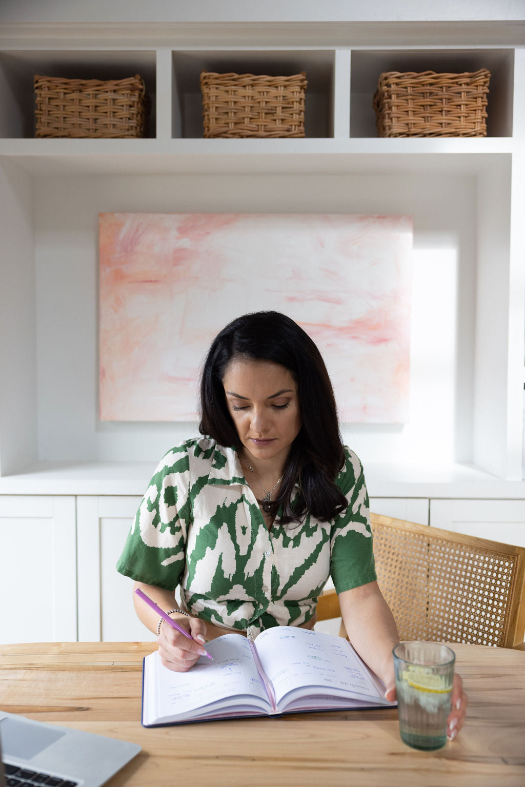 10 Productivity Hacks Every Busy Mom Can Steal From CEOs