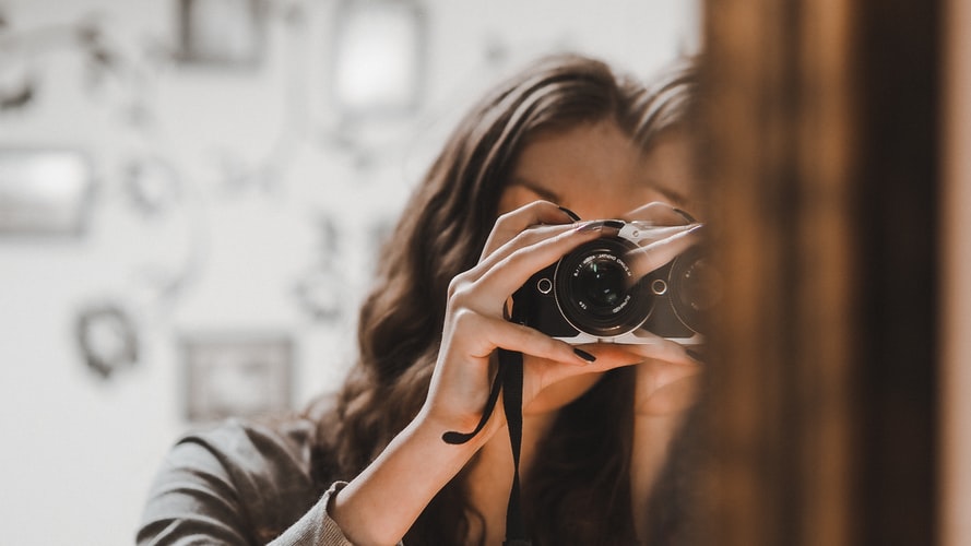 How To Take Holiday Card Photos Like A Pro