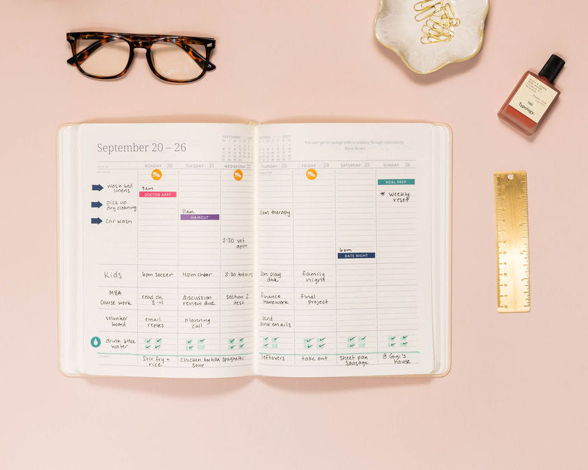 2027 Desktop 12-Month Calendar Year Planner