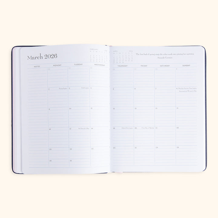 momAgenda Desktop 18-Month Planner 2025–26