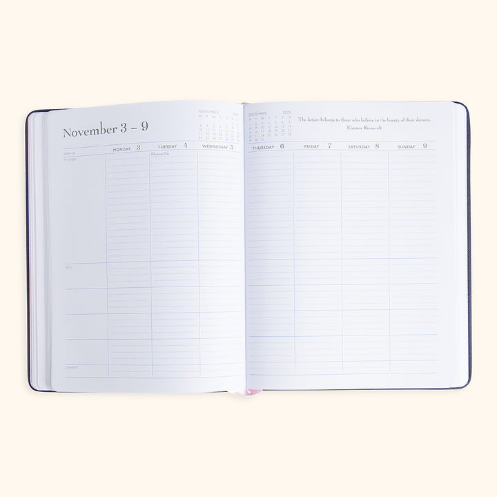 momAgenda Desktop 18-Month Planner 2025–26